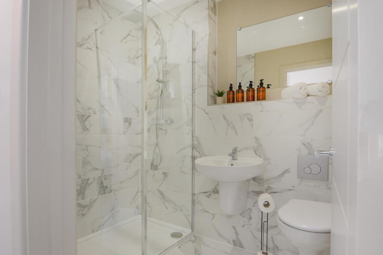Apartment Three - Free Private Car Park - Sleeps 6 - 3 Shower Rooms - By Ocean City Retreats 플리머스 외부 사진
